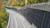 Via libera al solare lungo le strade, così la Svizzera vuole raggiungere i suoi obiettivi per le FER  